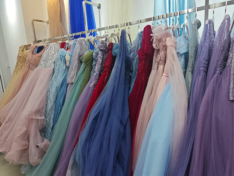 kinds of dress items